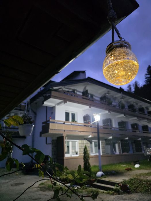 Garsonieră la ieșire din Sinaia spre Bușteni