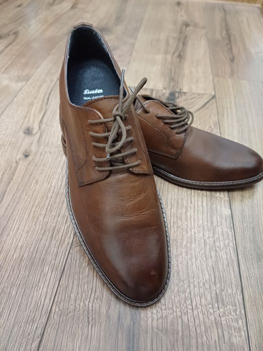 Vând pantofi maro din piele  nr 42