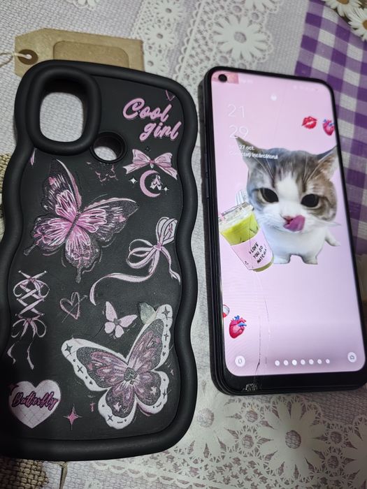 Vând telefon OPPO A53+ husa fluturas