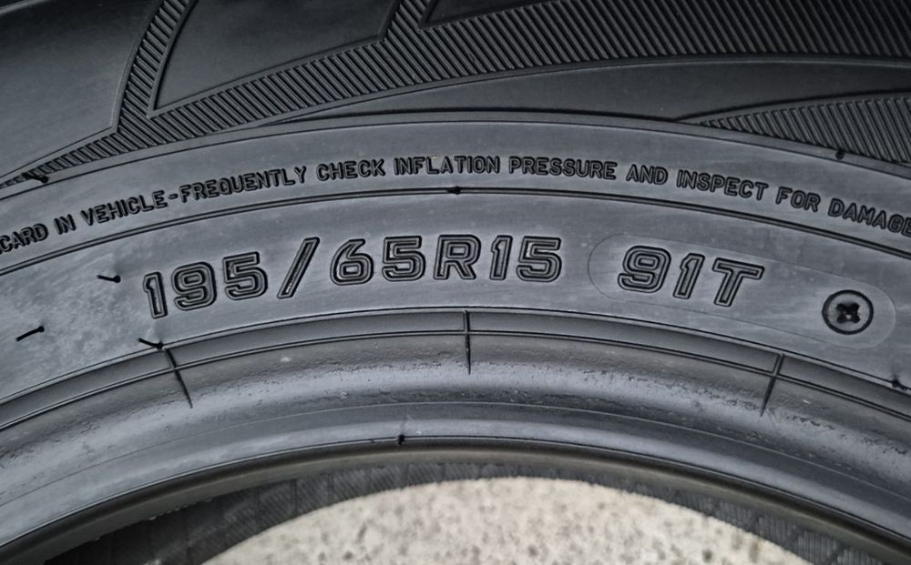 Set 2buc 195/65 R15 91T Falken Eurowinter HS01 M+S iarnă