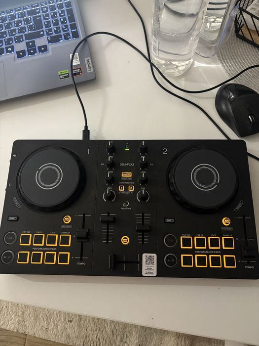 DDJ-FLX2, 2 канален черен!