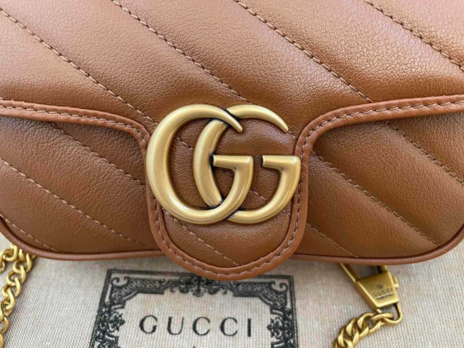 Geanta originala Gucci Marmont Super Mini piele maro Logo Gucci GG