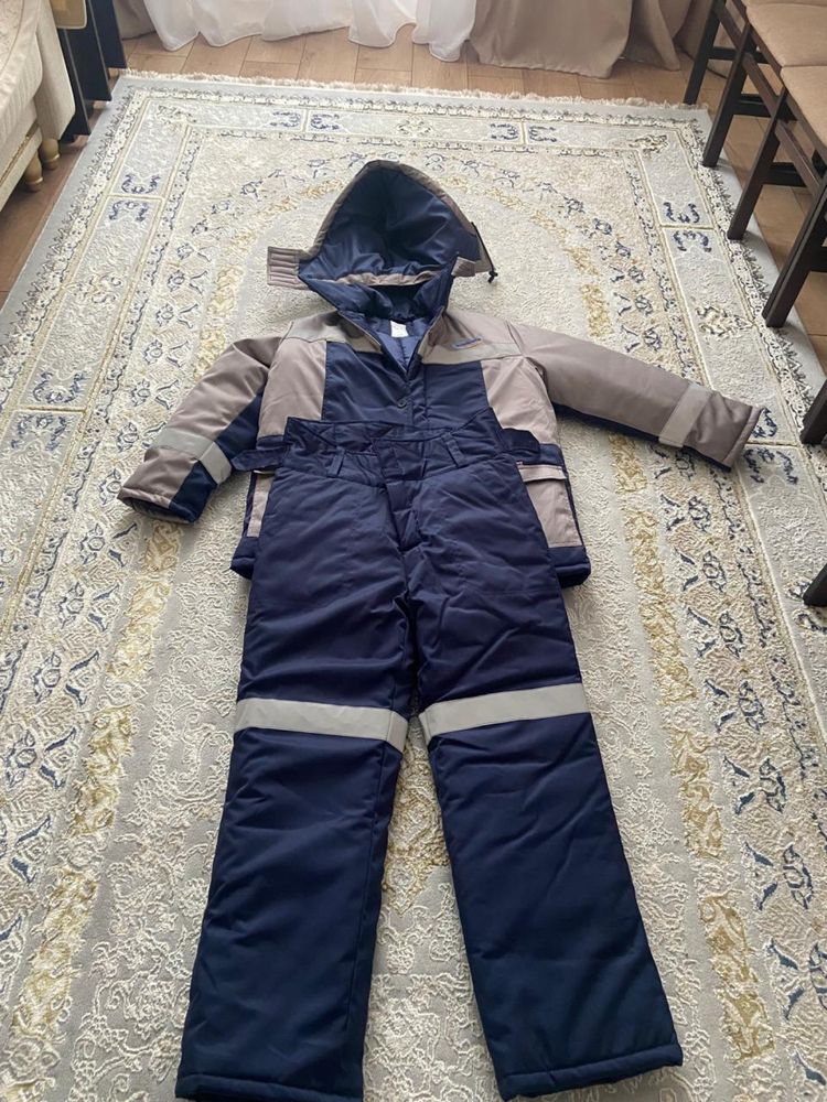 Продам теплый спец одежда