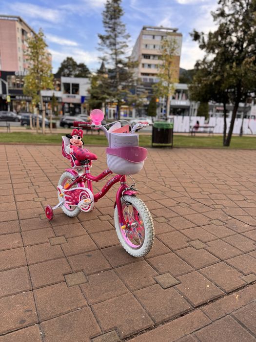 Bicicleta roz de fetite