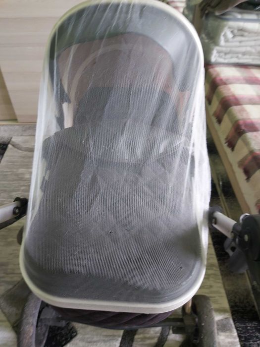 детска количка със столче за кола