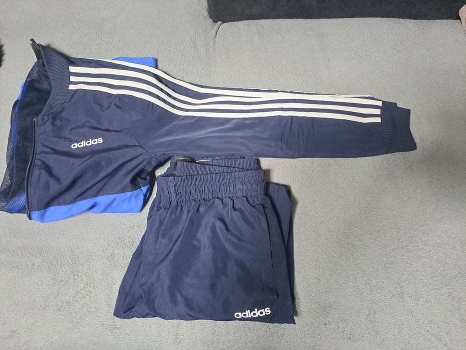 Детски екип Adidas 11-12г  20лв