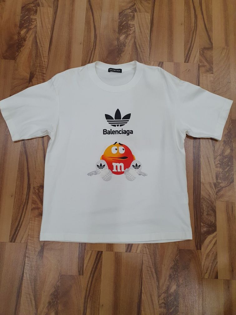 Продаю футболку Balenciaga x Adidas x M&M's