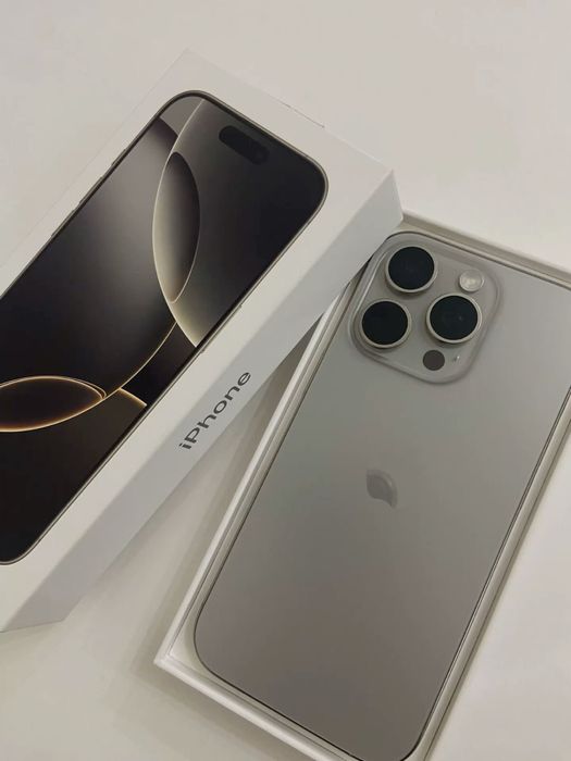 Продам айфон 16 про срочно !