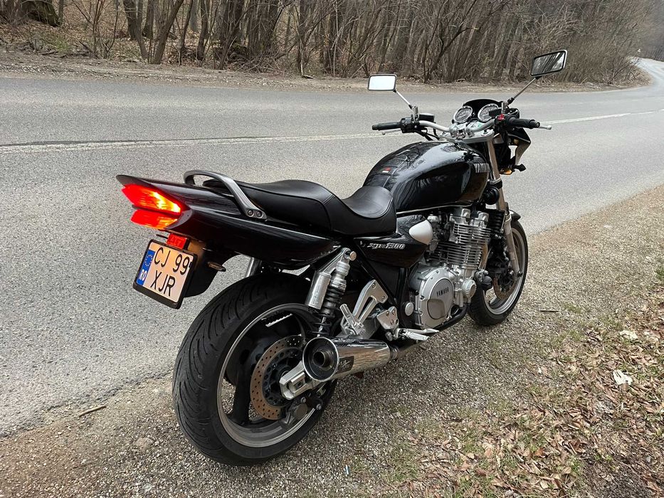 Yamaha XJR 1300 - Impecabila tehnic