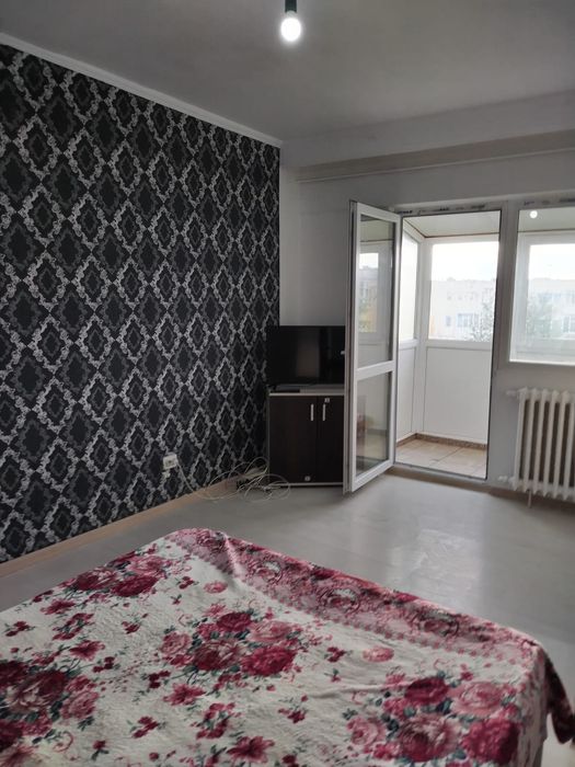 Vând  garsoniera gavana 3