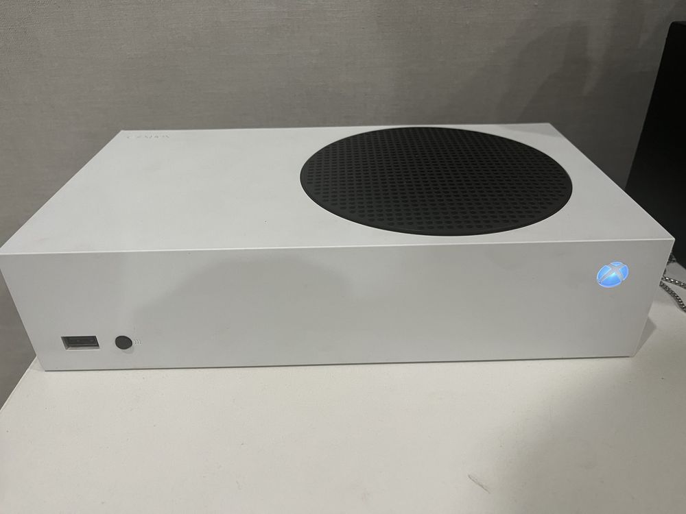 Продам xbox series s