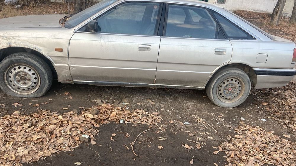 Продается срочно мазда 626.