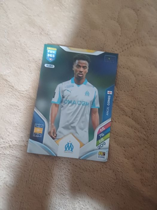 Carduri merge pentru jocuri e și de colecție