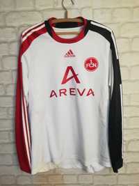 Tricou fotbal FC Nurnberg

Stare: 9/10. 

Marimea: L
Marimea masurata: