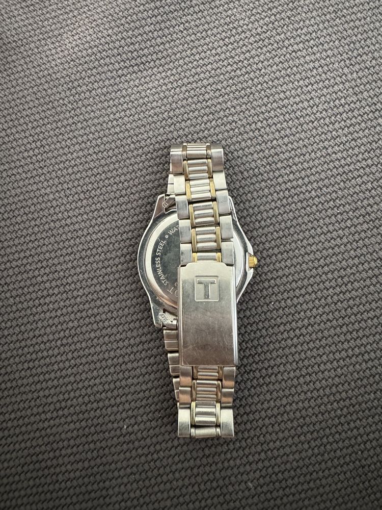 Часовник Tissot PR50 Gold