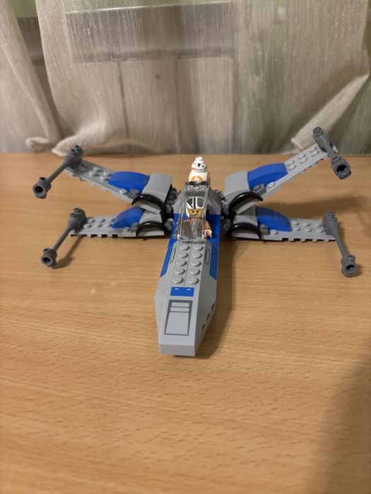 Lego Star Wars Resistance X-Wing set 75297