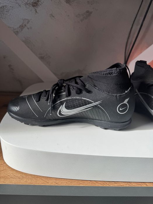 Ghete de fotbal pentru copii Nike Jr Superfly 8 Club TF