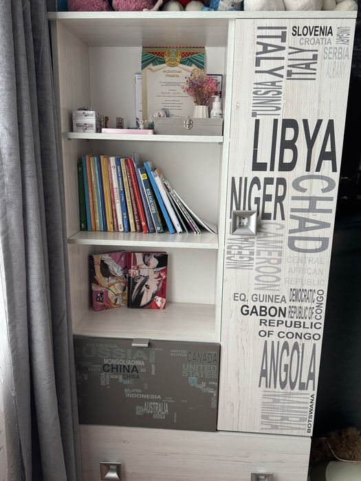 Продам детскую мебель для школьника