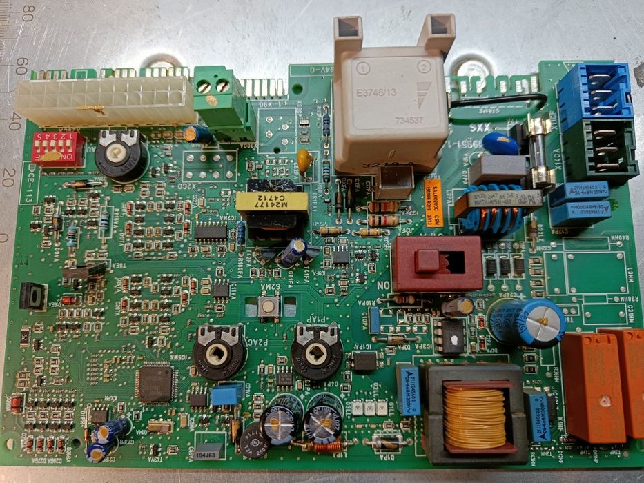 Vând placa Saunier Duval Themaclassic, Semia si alte piese