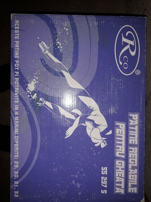 Vând patine pentru fetite reglabile