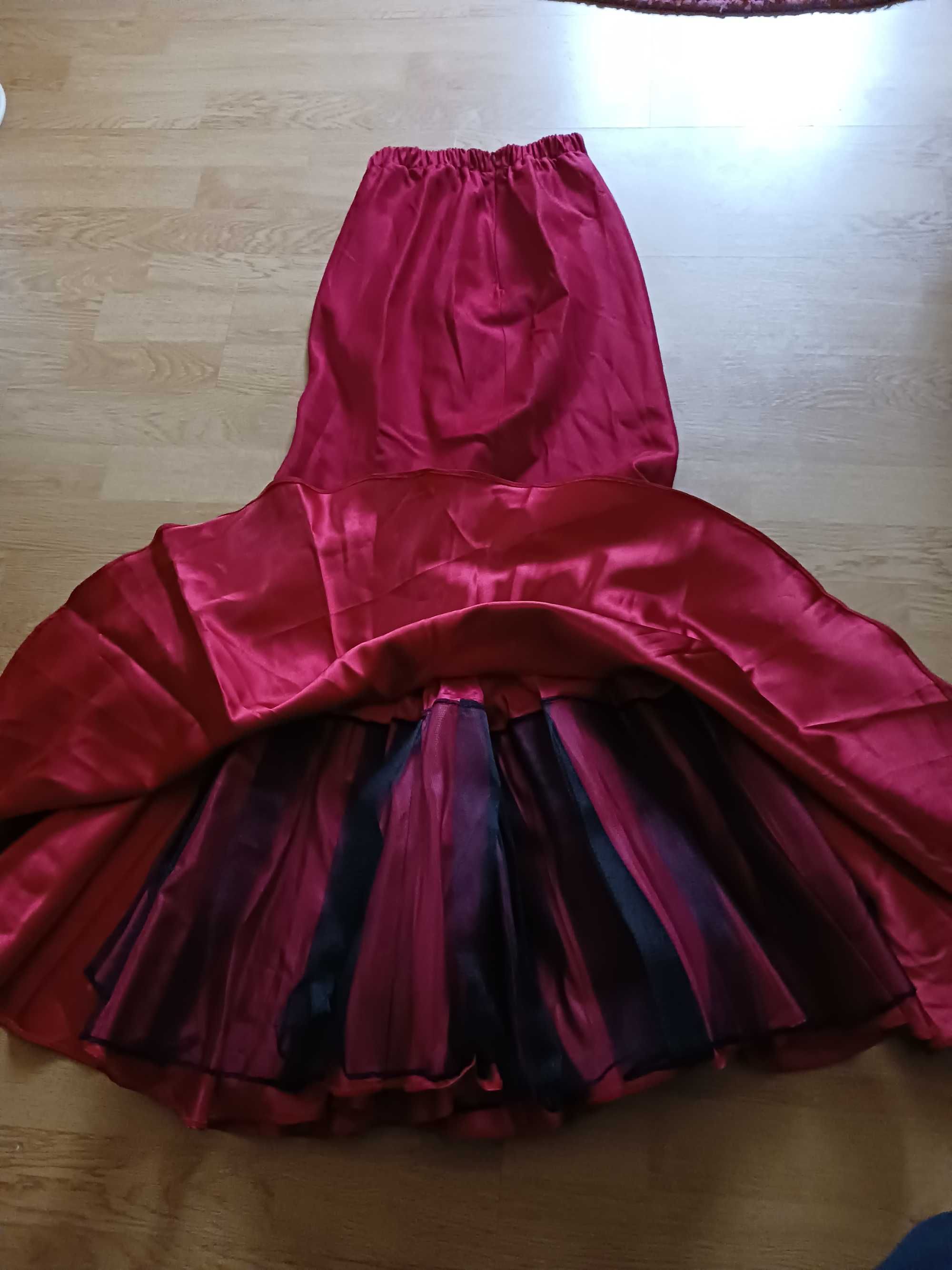 Costum dama pentru ocazii