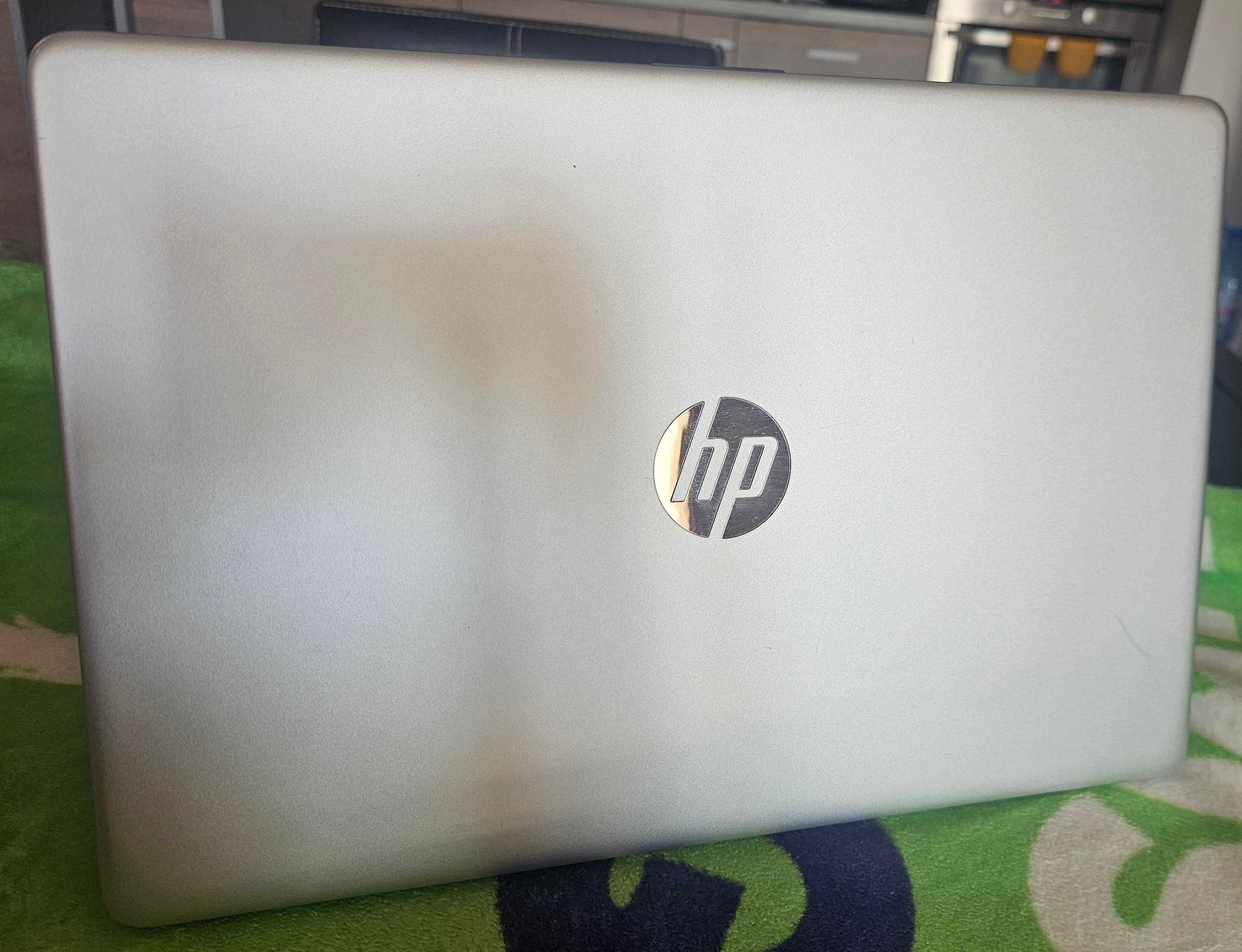 HP 15s-fg4xxx Intel i5 1155g7 12gb RAM 256gb SSD NVMe