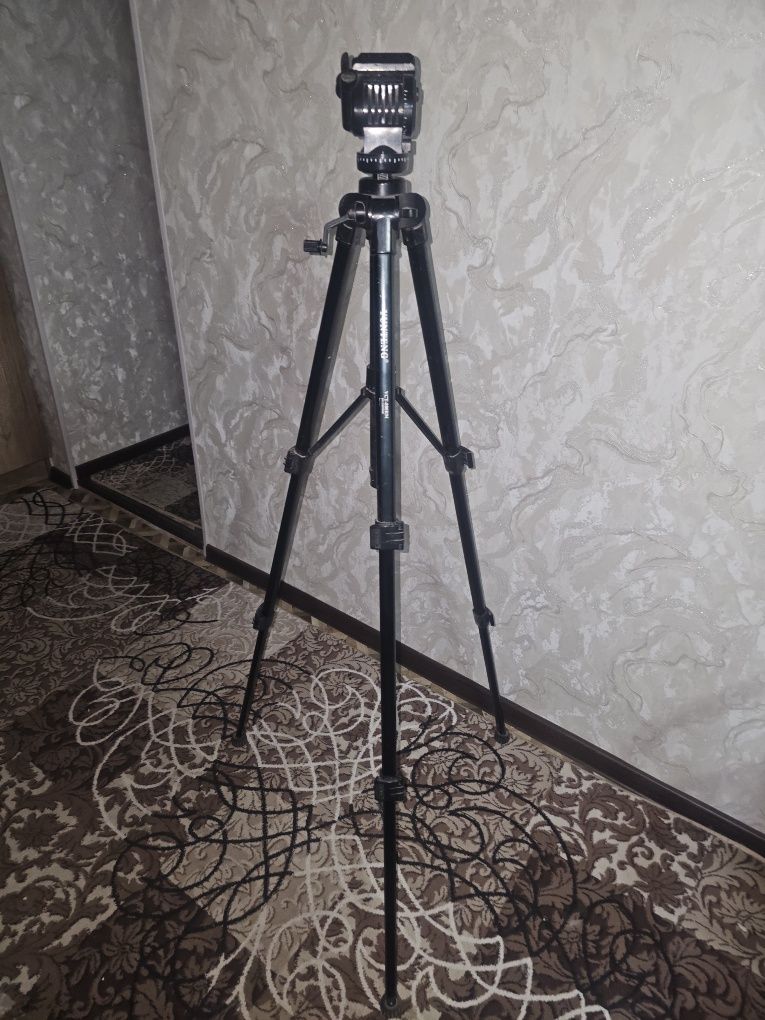 Продаётся штатив