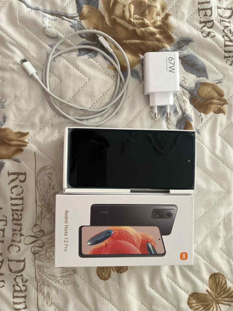 Продавам Redmi Note 12 Pro