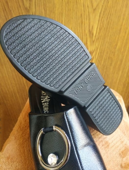 Туфли с открытой пяткой 37 размера