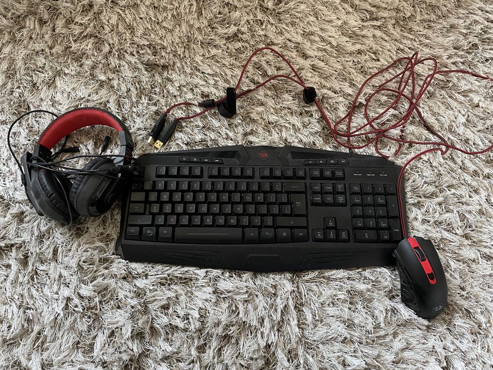 Tastatura+Mouse+Casti