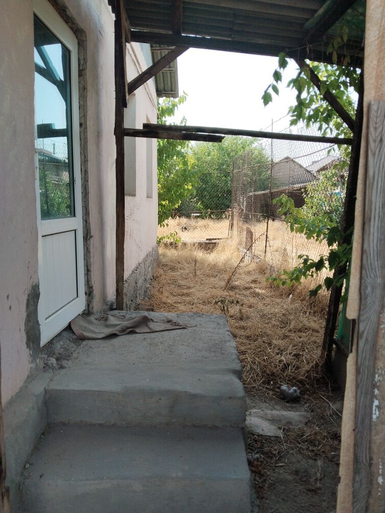 Продам ДОМ. Эски Сергели. ( СТАРЫЕ Сергели). 6,1 сотка 4 ком. Без рем.