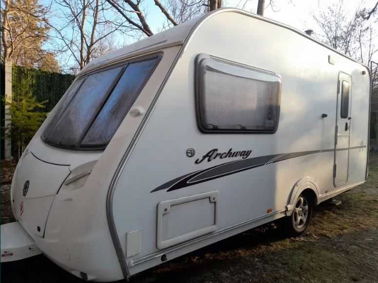 Продавам каравана „Swift Archway Woodford“ 2007г. с ФОРСЕЛТ!Като НОВА!