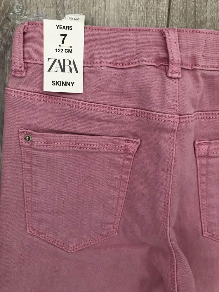 Pantaloni de jeans elastic Zara noi ,nr.122