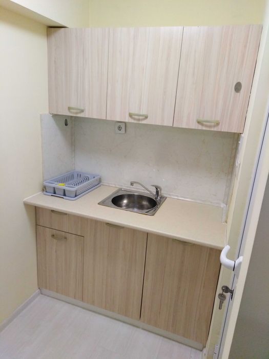 Дава се под наем Едностаен апартамент в Пловдив, Център - 22 кв.м за 229.5 € - Снимка #1