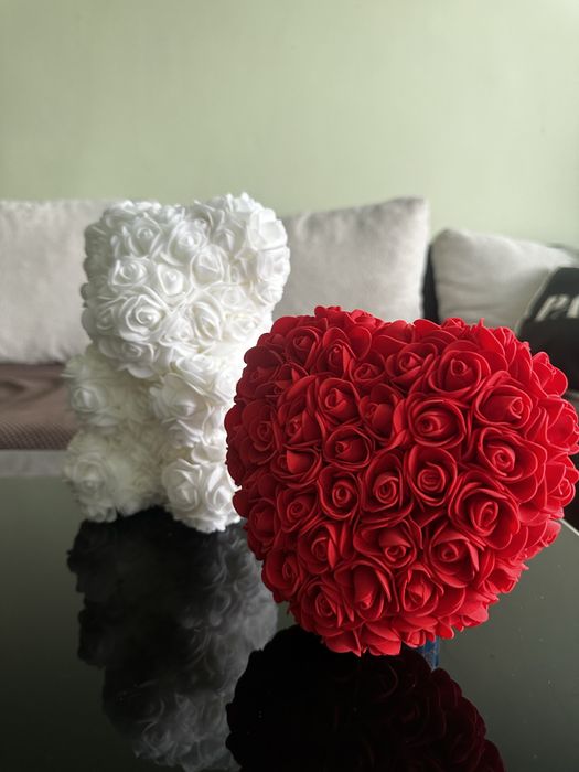 Мечета от вечни рози