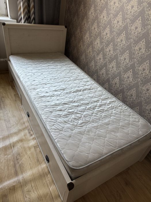 Продам кровать.