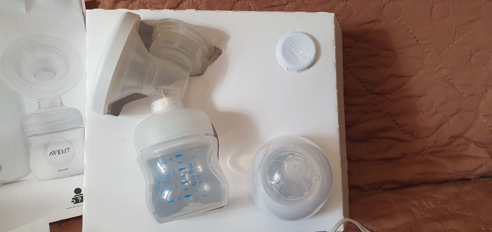 Помпа за кърма Philips Avent SCF396/11