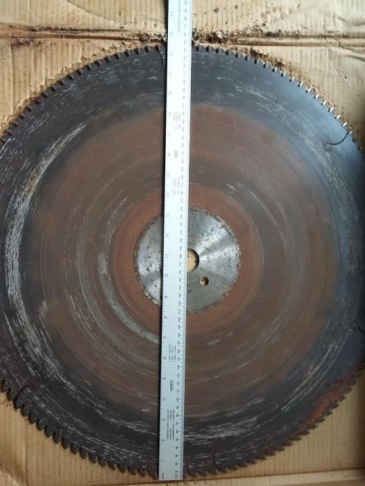Disc circular 550mm Rotox debitat profile aluminiu PVC