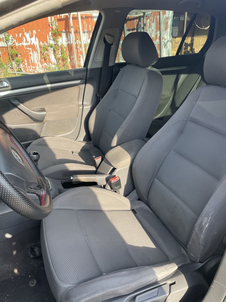Dezmembrez Passat B6 Golf 5 1.9 BLS 2.0 BKD BKP