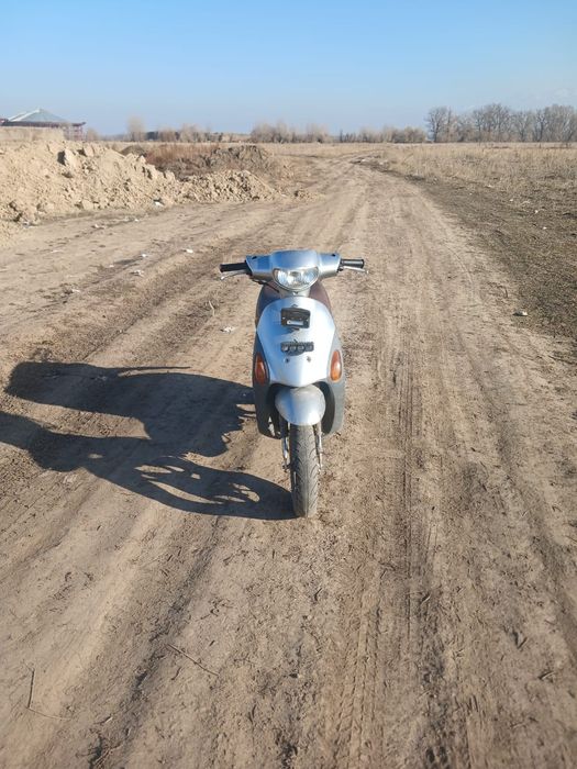 Мопед сузуки летс4 в хорошем состоянии