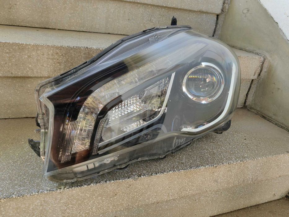 Фар Suzuki SX4 S-Cross FULL LED ляв Оригинален