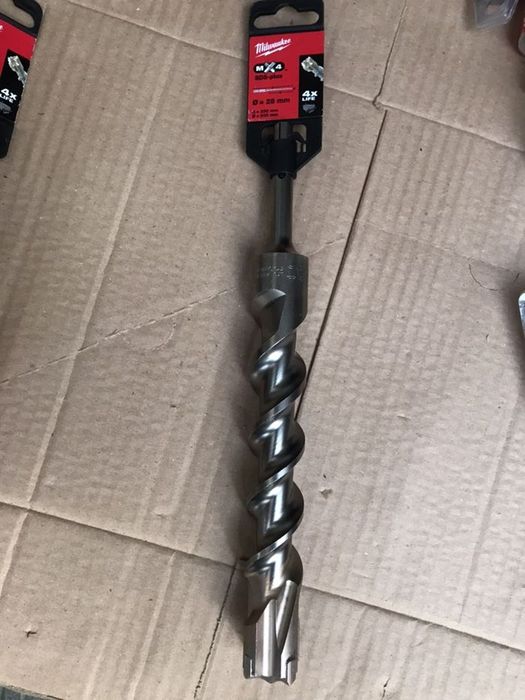 Burghiu Milwaukee 28x250mm Nou cu 4 Cuțite