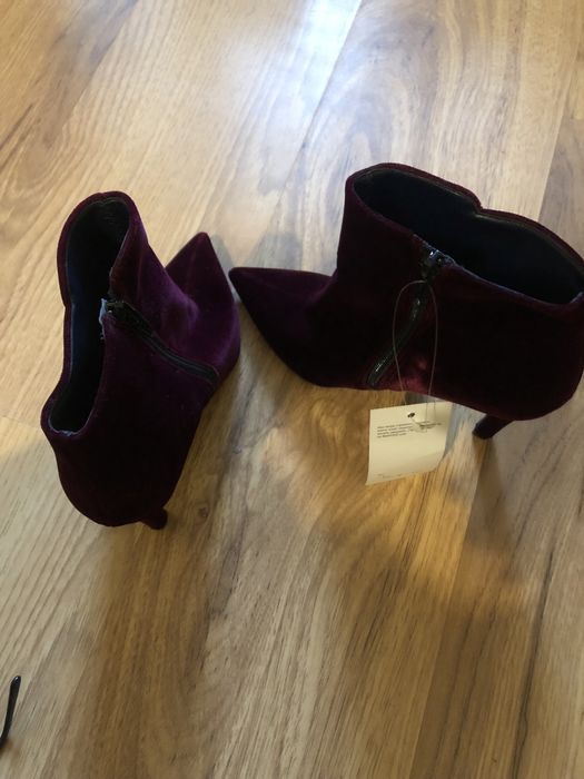 Боти от велур на ток