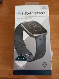 Смарт часовник fitbit Versa 2 Special Edition