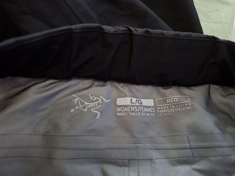 Arc'teryx Gore-tex-Ориг. Дамски панталон Нов!!!