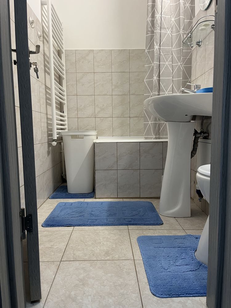 Inchiriez garsoniera confort I Micalaca “centrala proprie”.