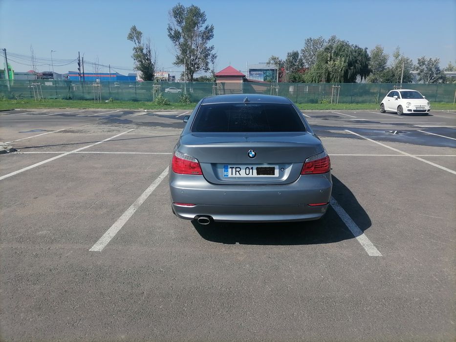 Vând bmw e60 520d 2009