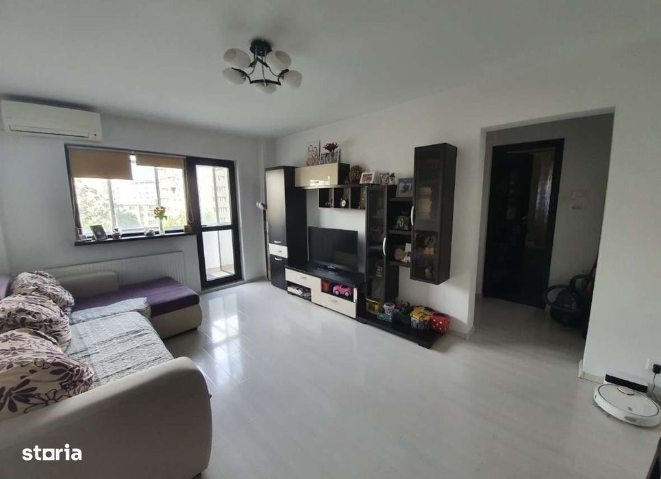 Apartament 3 camere de vânzare Lujerului