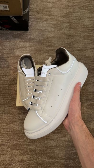 adidasi Alexander Mcqueen
