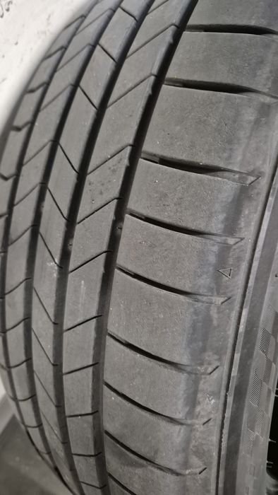 Set 4 anvelope Kumho de vară – 215/55 R18 95V – aproape noi – original